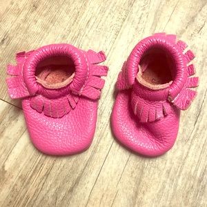 Hot pink Freshly Picked moccasins size 1